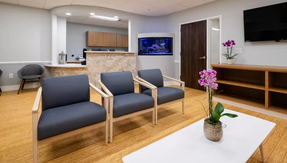 CH_Footer_Slider-2-1-jpg